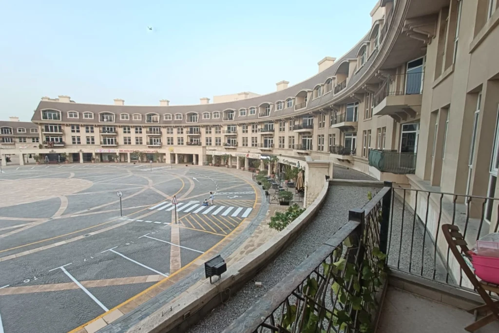 property_2233_68de65fcc3d76_1759405564_18057806271