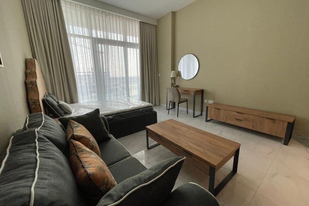 property_2473_693555f4bd52e_1765103092_10087148076